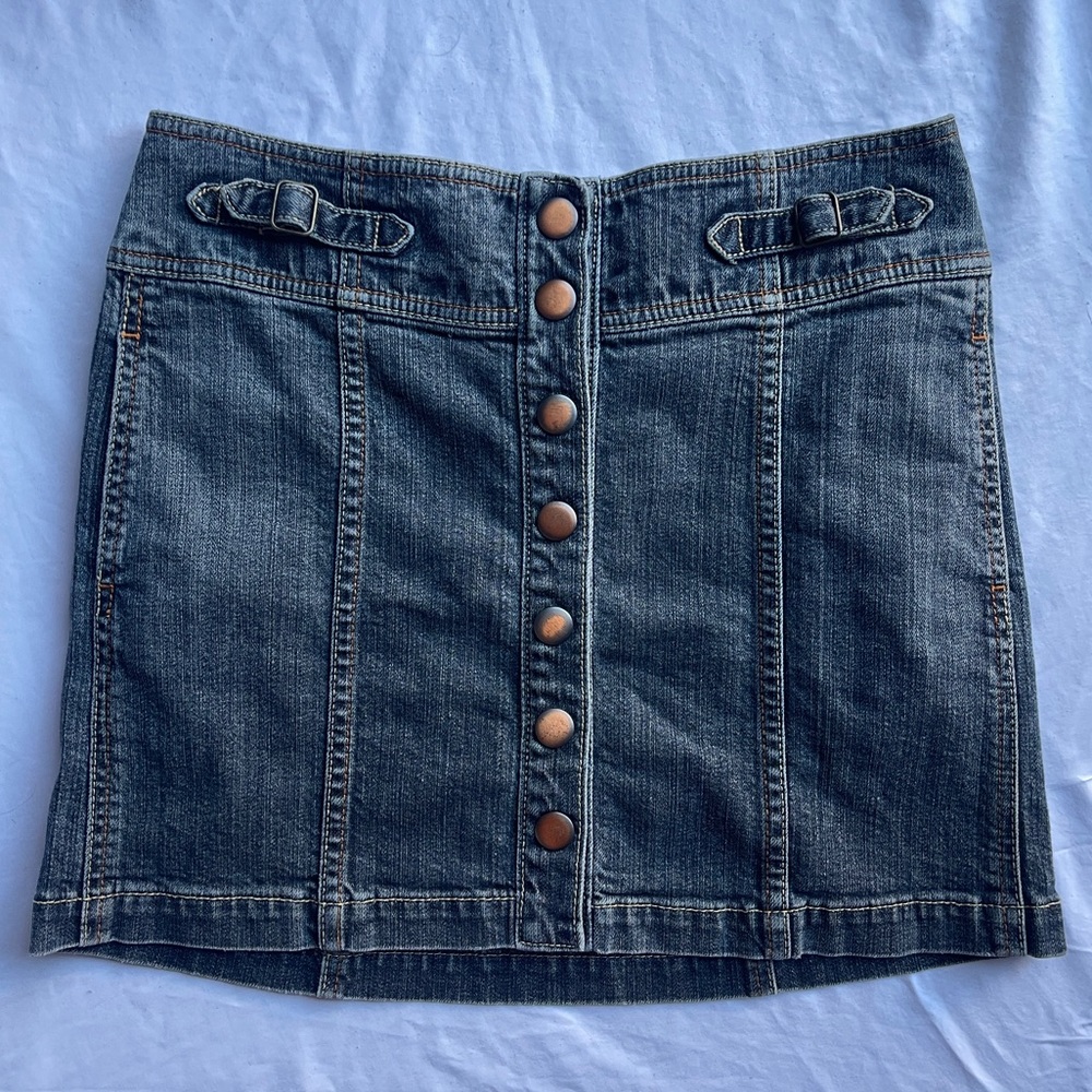Y2K‎ Gap Denim mini skirt with button detail